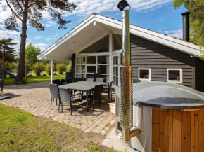 Graceful Holiday Home in Guldborgsund with Sauna, Bogø By